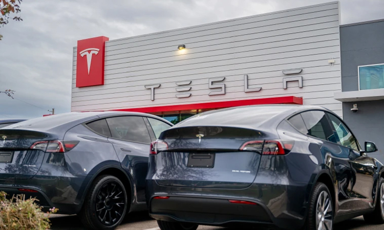 ব্যাকআপ ক্যামেরা ত্রুটির কারণে ২লাখ গাড়ি প্রত্যাহার করলো টেসলা ব্যাকআপ ক্যামেরা ত্রুটির কারণে ২লাখ গাড়ি প্রত্যাহার করলো টেসলা